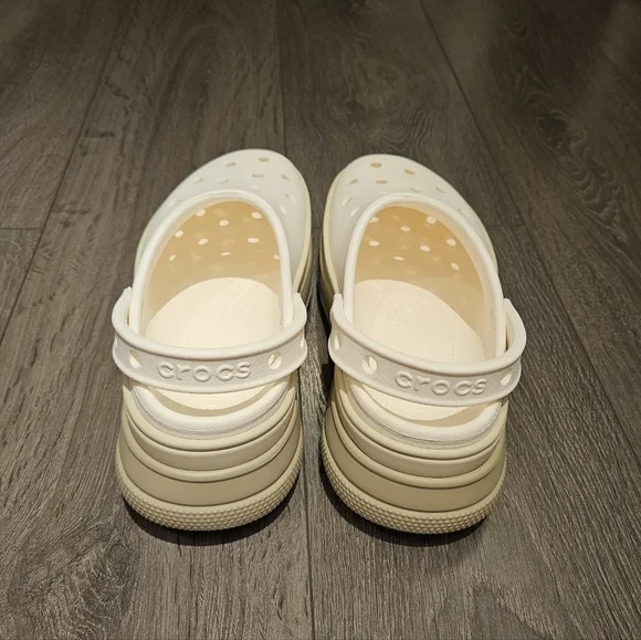 Classic Stacked Clogs - Picture 3 of 4